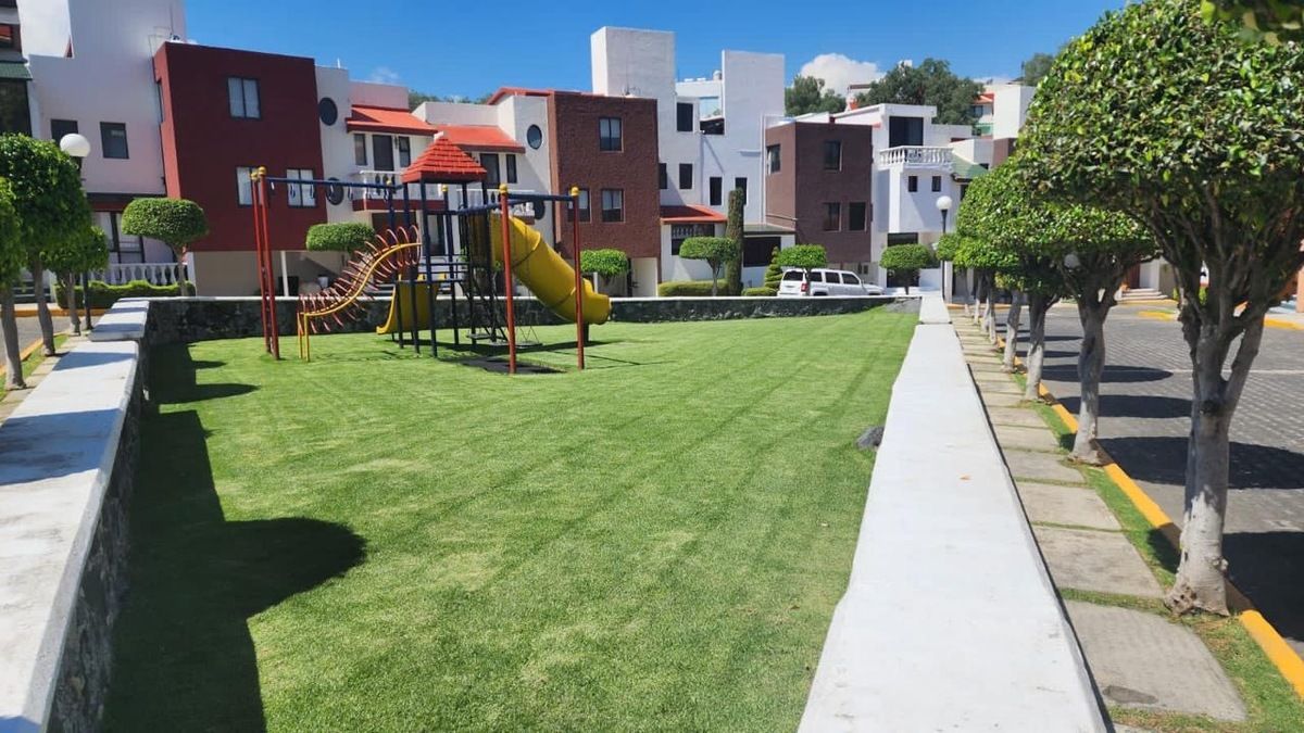 2 de 36: Casa en Condominio en Venta en Tepepan