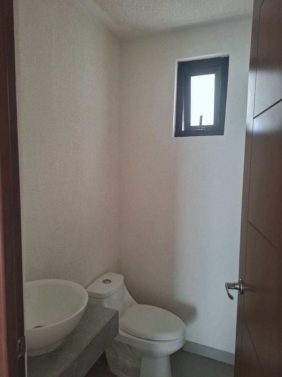 House in Gated Community in Cacalomacán Centro, Toluca, photo 3 of 22