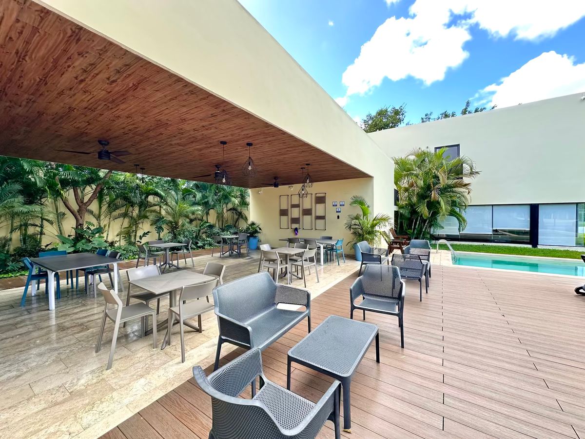 29 de 32: Terraza Social