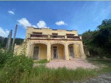 Terreno de 6,063.95 m2 con Construcción en la Colonia Itzimná Mérida Yucatán