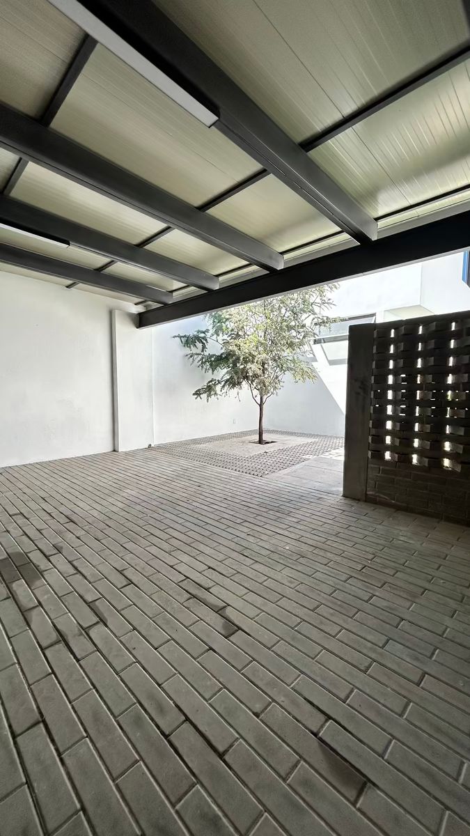 16 de 31: ingreso cochera 2