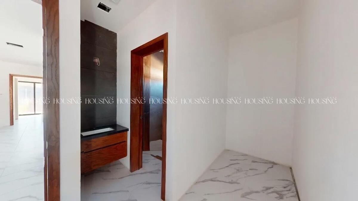 12 de 13: Medio baño