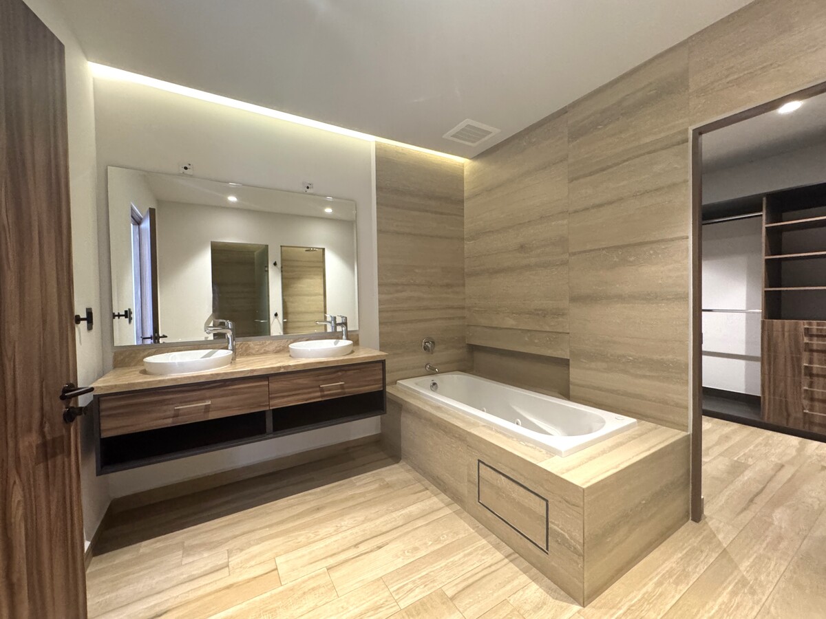 7 de 27: baño suite