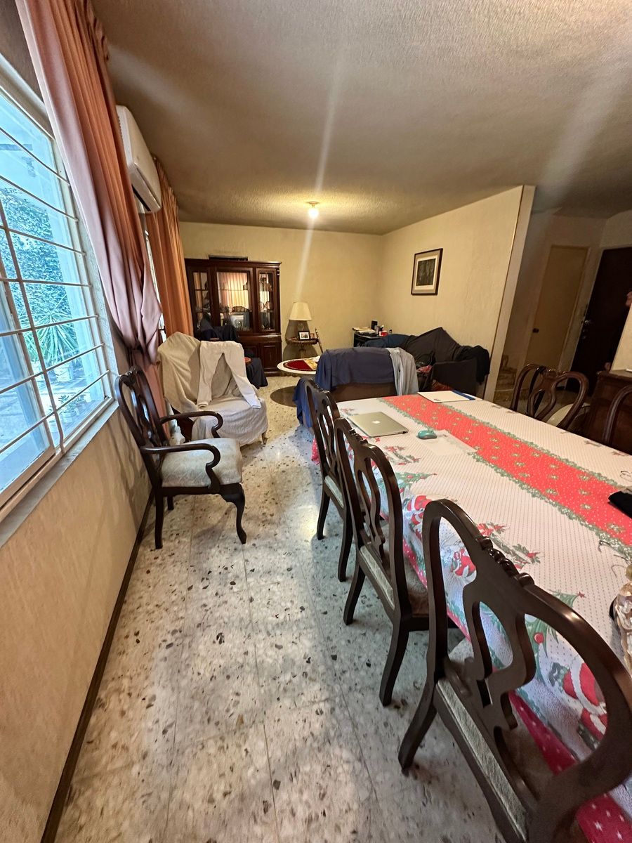 8 de 14: Área de Sala - Comedor