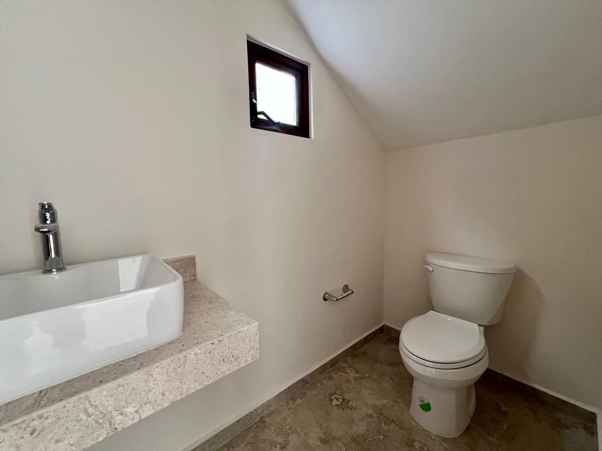 5 de 29: Medio Baño