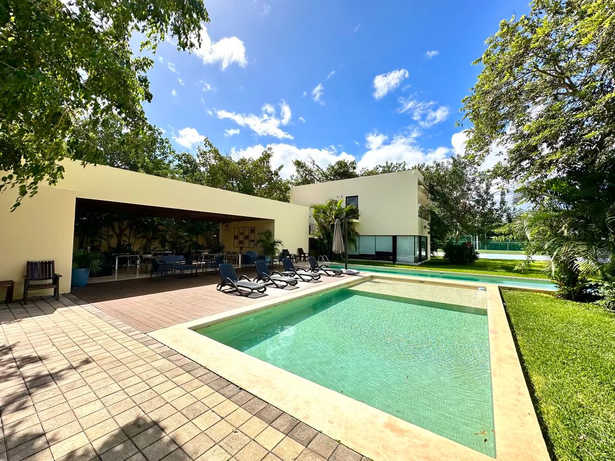 22 de 29: Alberca Casa Club