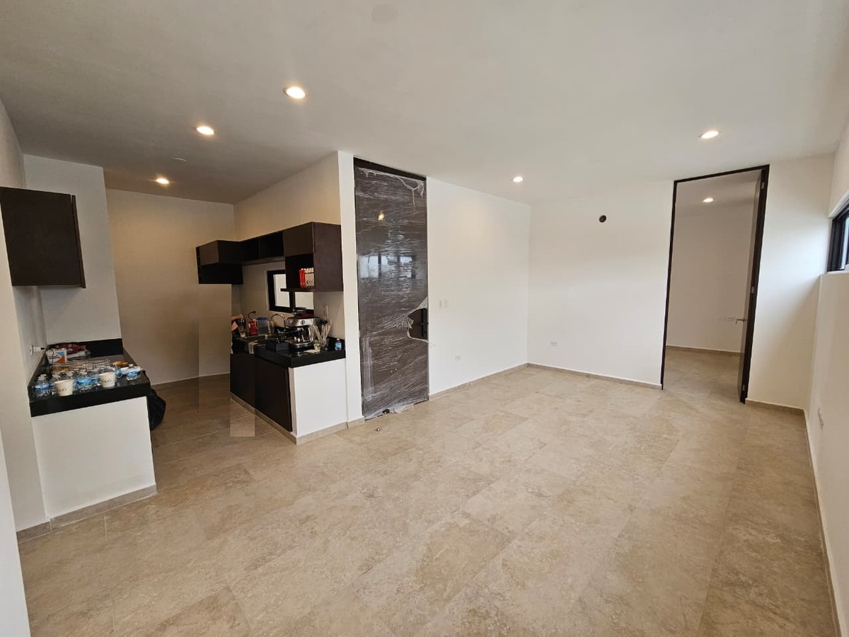 2 of 11: Sala, Comedor y Cocina