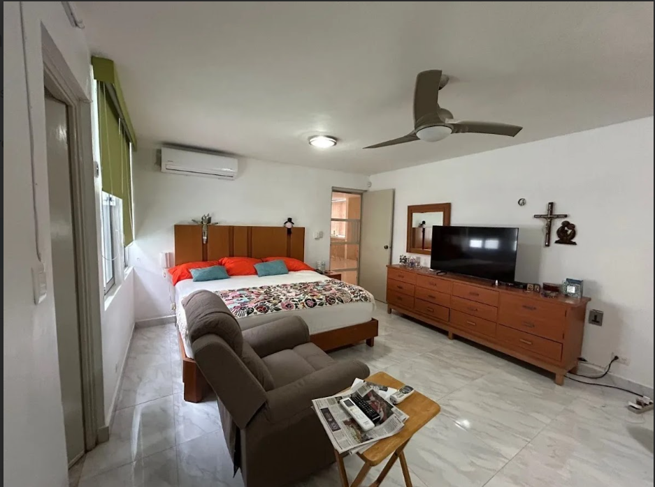 11 de 16: Segunda Recámara