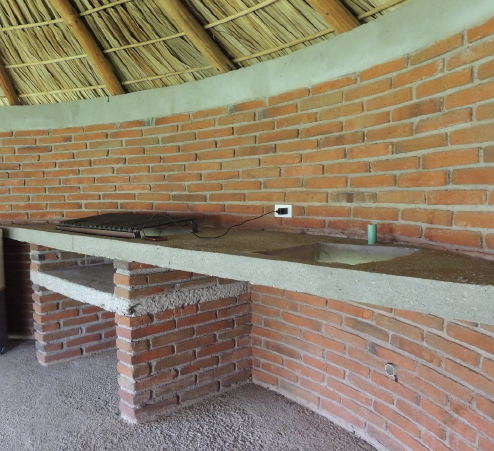 13 de 14: PARALA CON TARJA Y ASADOR  POR TERMINAR.