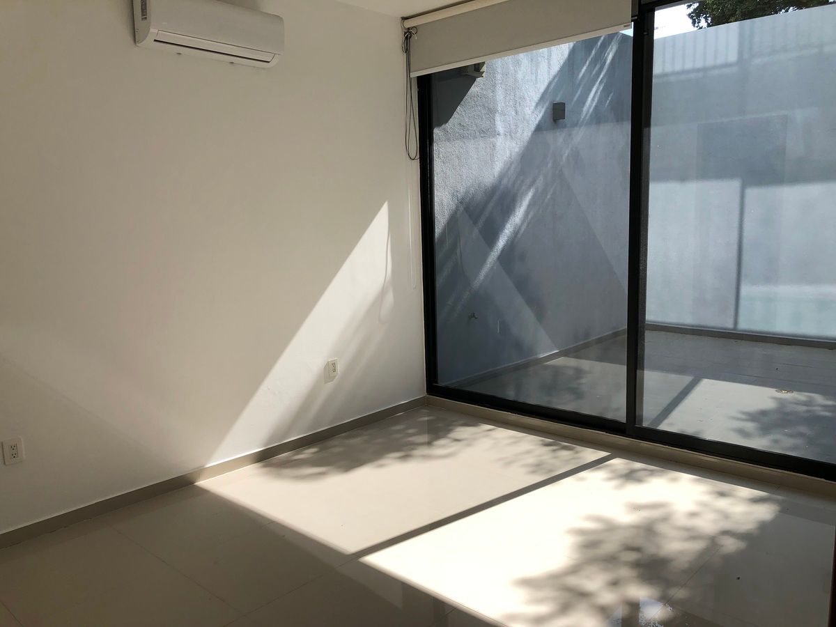 10 of 24: Recámara principal