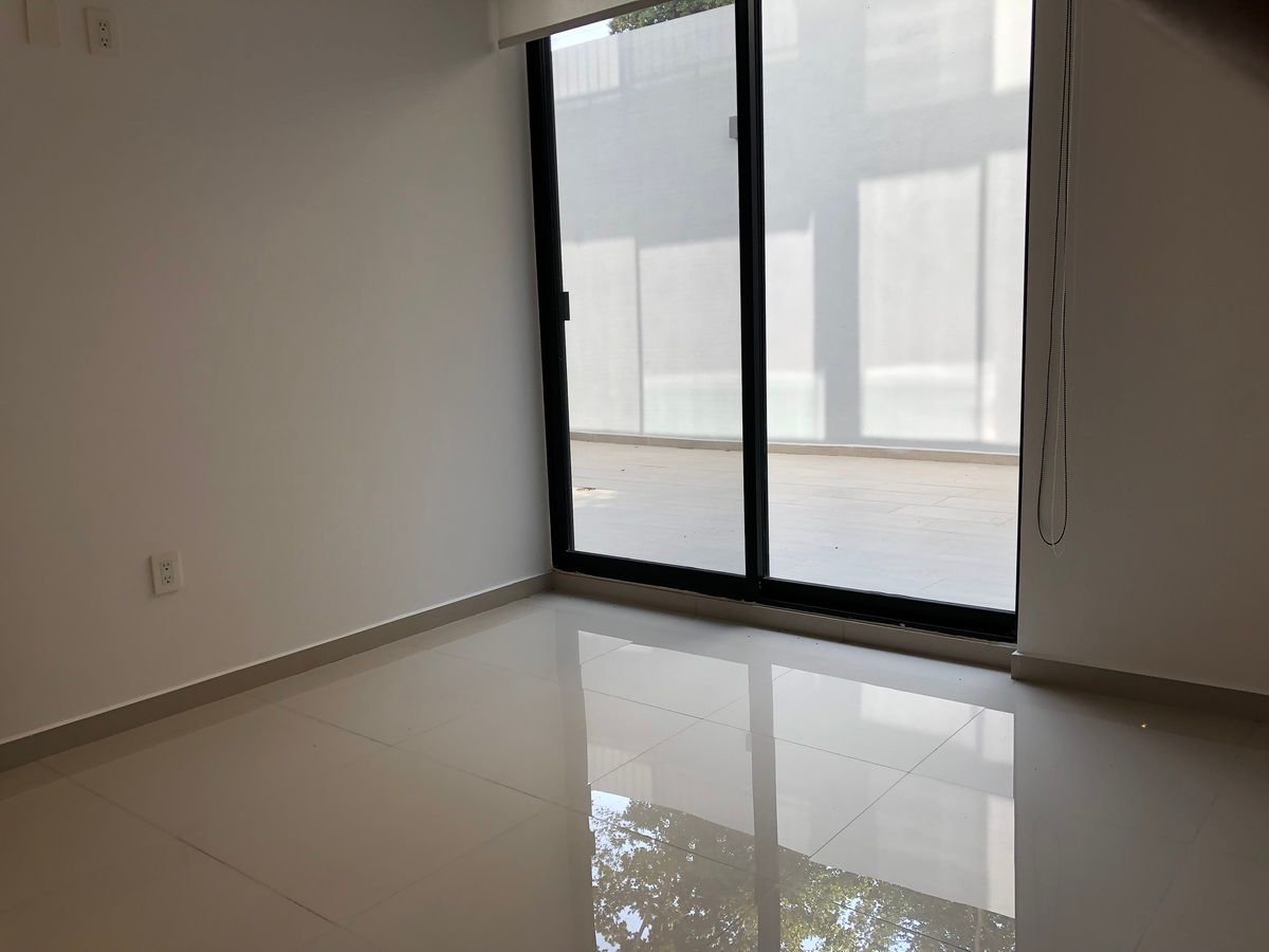 16 of 24: Recámara secundaria