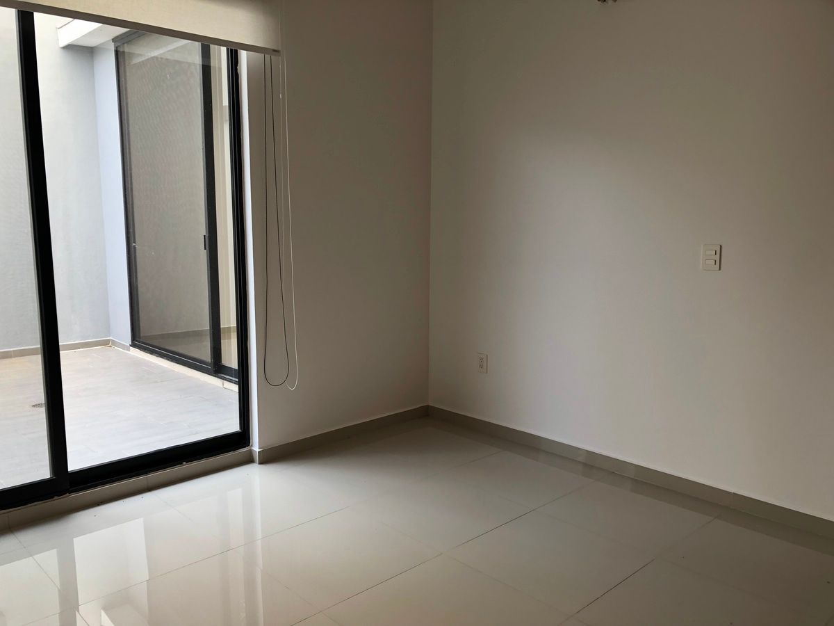 17 of 24: Recámara secundaria