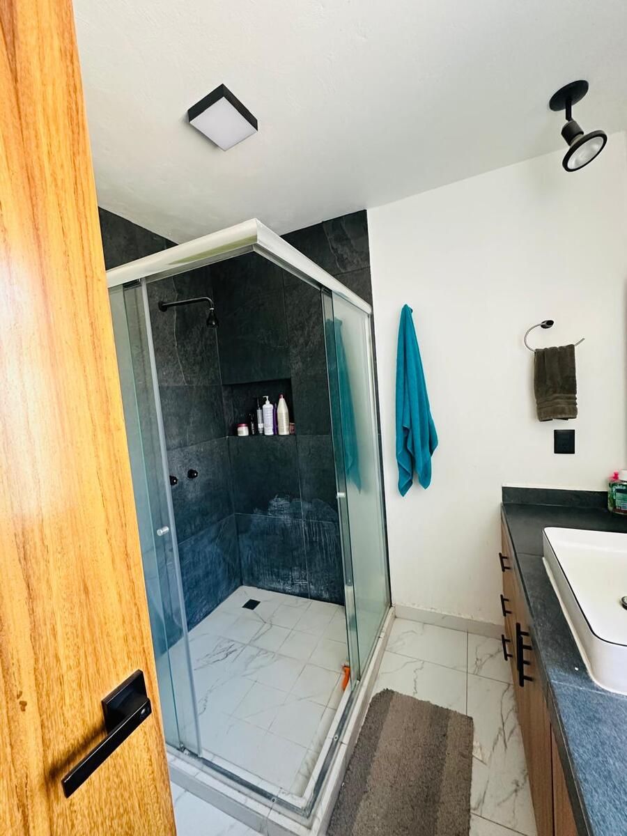 17 de 26: BAÑO REC PRINCIPAL