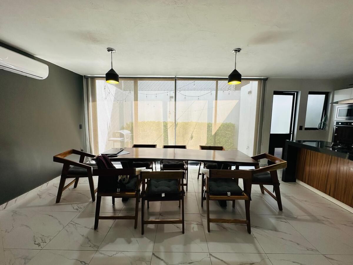 3 de 26: SALA COMEDOR