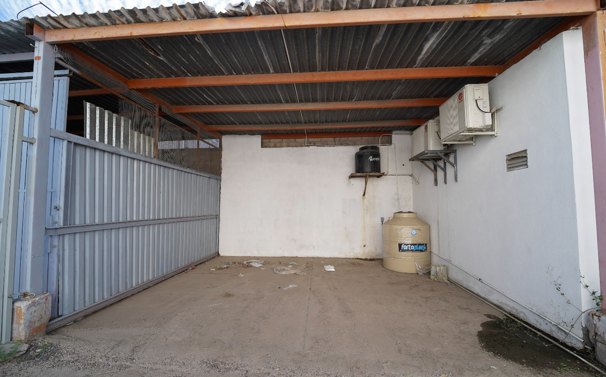 7 de 11: Área de estacionamiento  ingresando por boulevard las Garzas