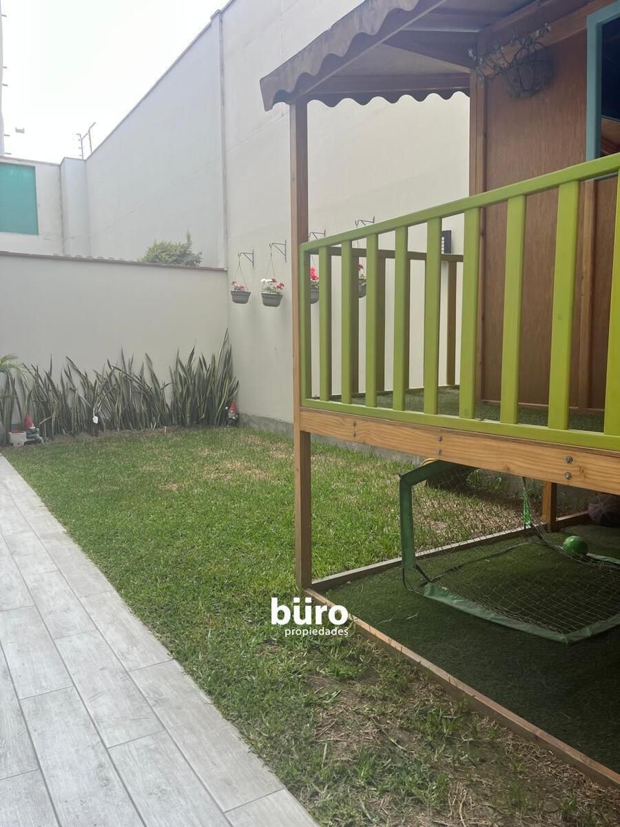 9 de 18: Jardín Interno