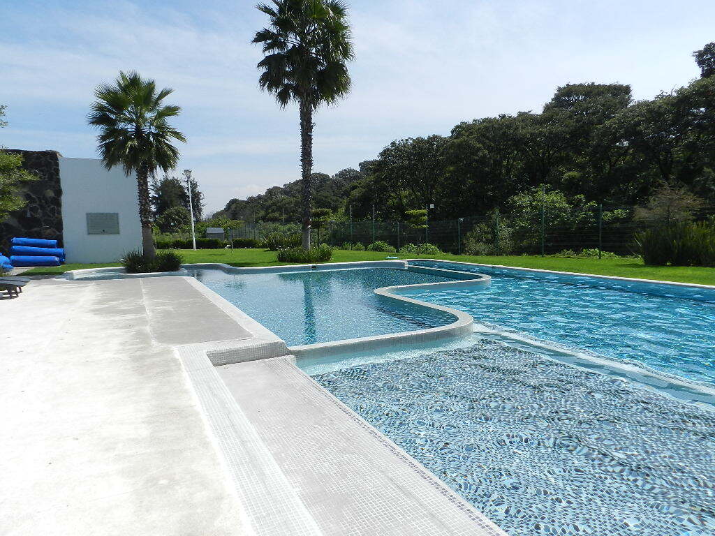 16 of 17: area comun