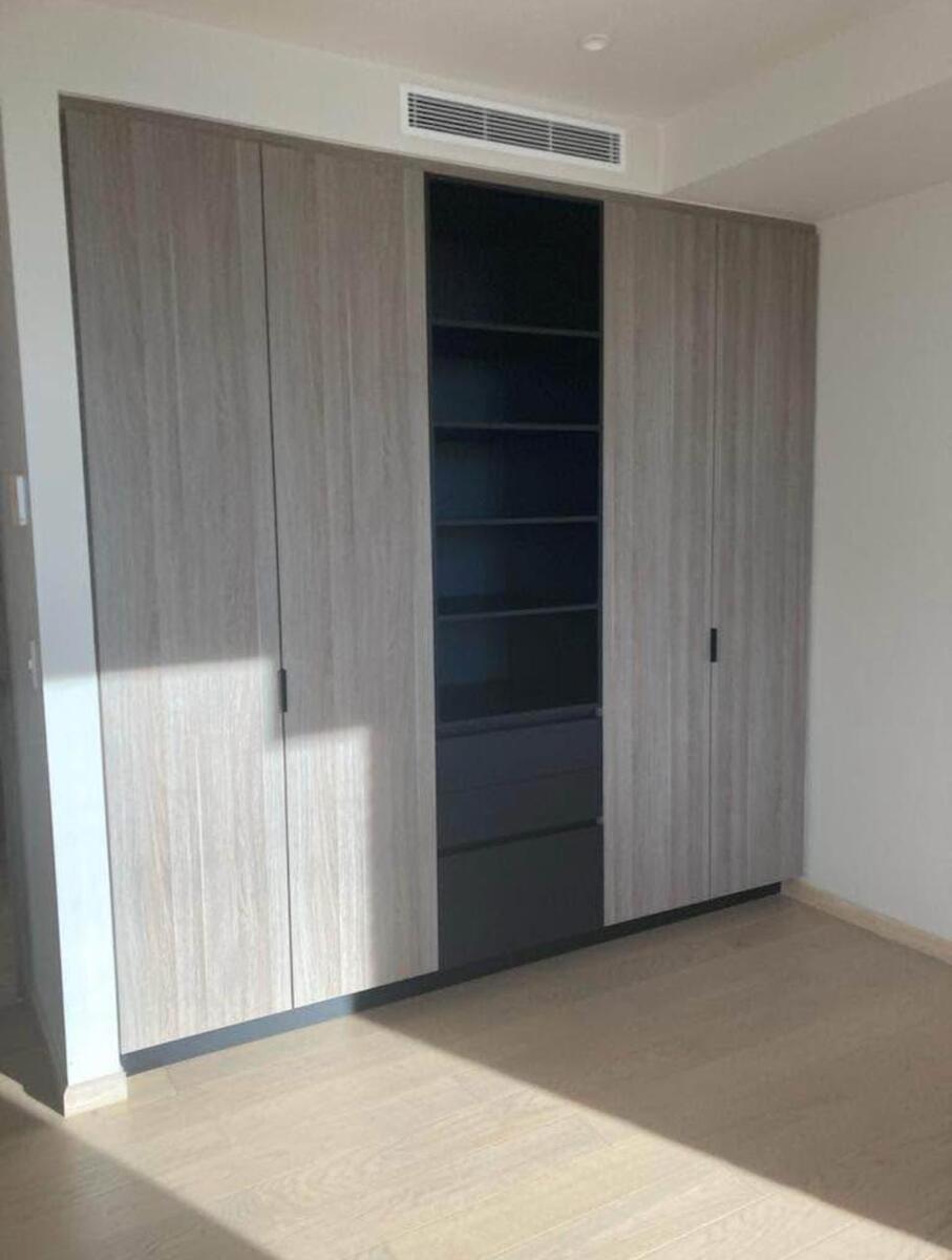 9 of 10: CLOSET RECAMARA SECUNDARIA