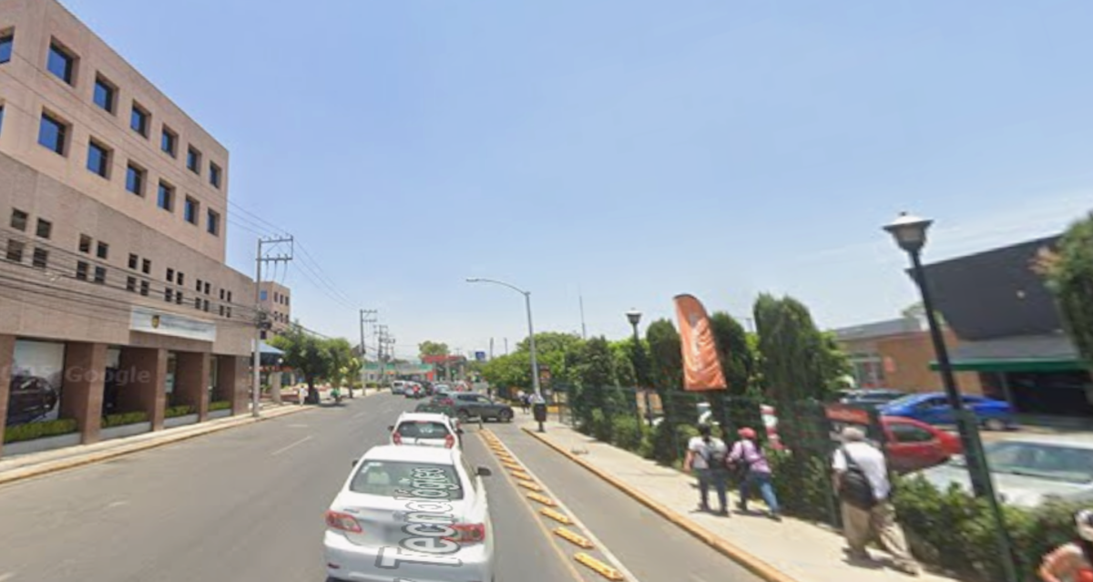 7 de 10: Renta local 250 m2, adaptado Av Zaragoza, Querétaro