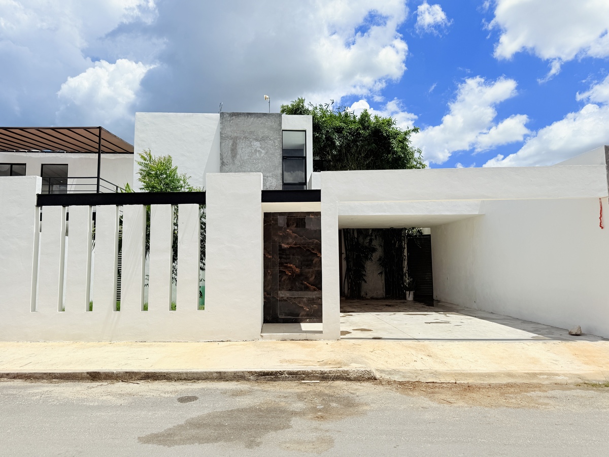 1 de 18: Fachada Principal