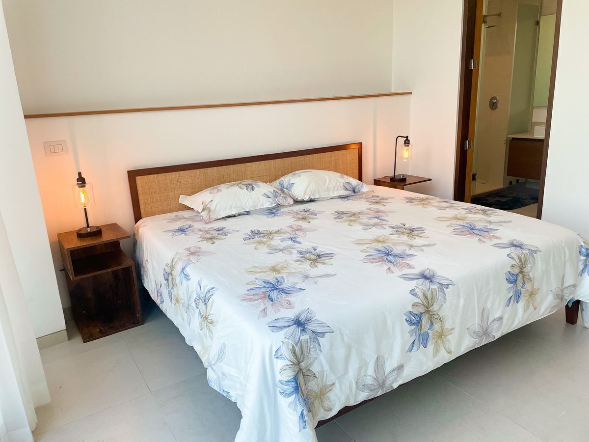 5 de 36: Recámara principal con cama kingSize