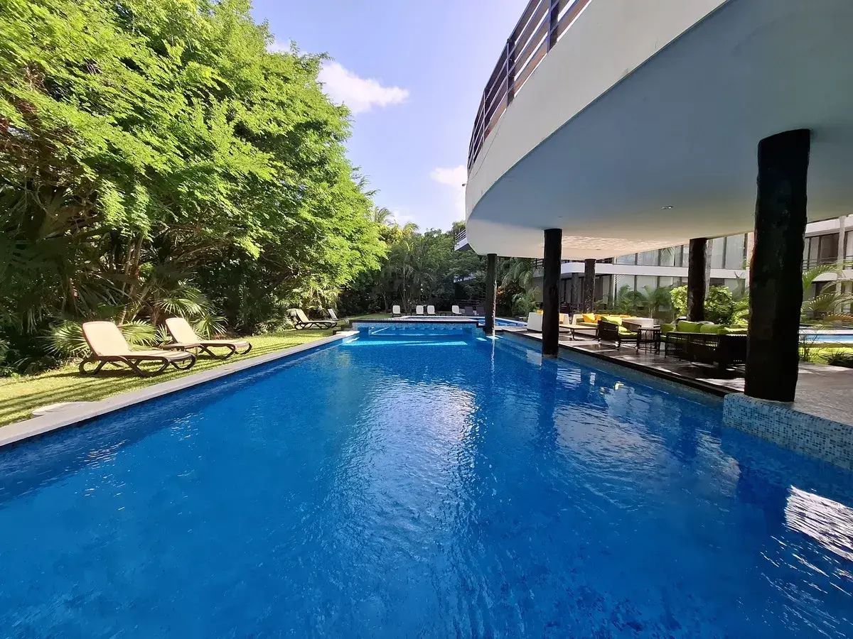 37 de 50: views from the pool