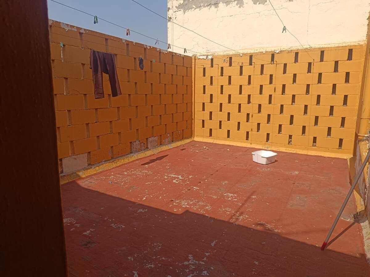 27 de 31: AREA DE TENDIDO