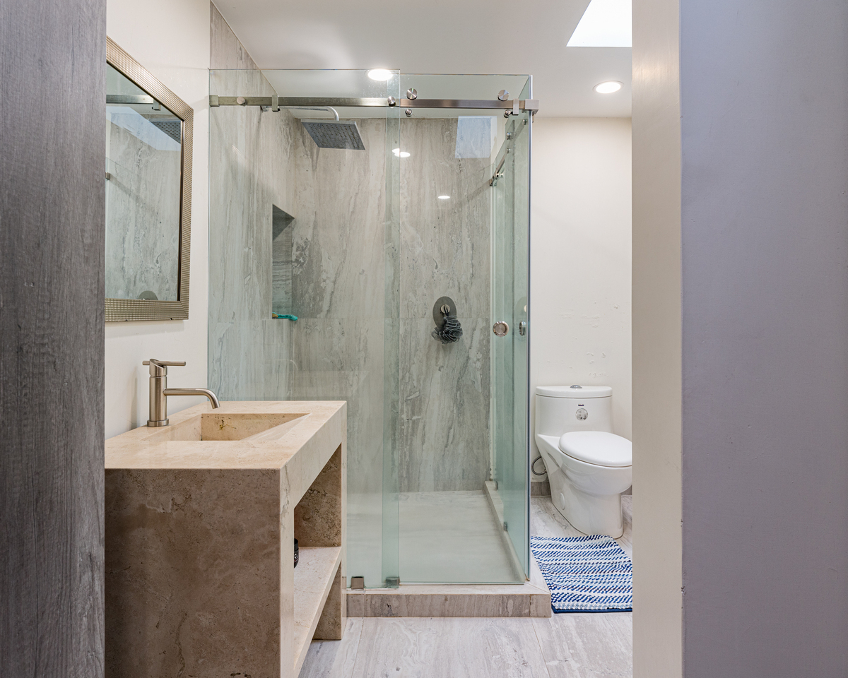 9 of 16: LOMAS-DE-TECAMACHALCO-CASA-VENTA-REMODELADA-JARDIN