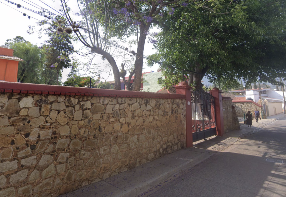 1 of 4: Fachada del fraccionamiento