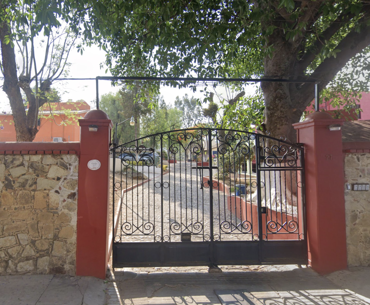 3 of 4: Fachada del fraccionamiento