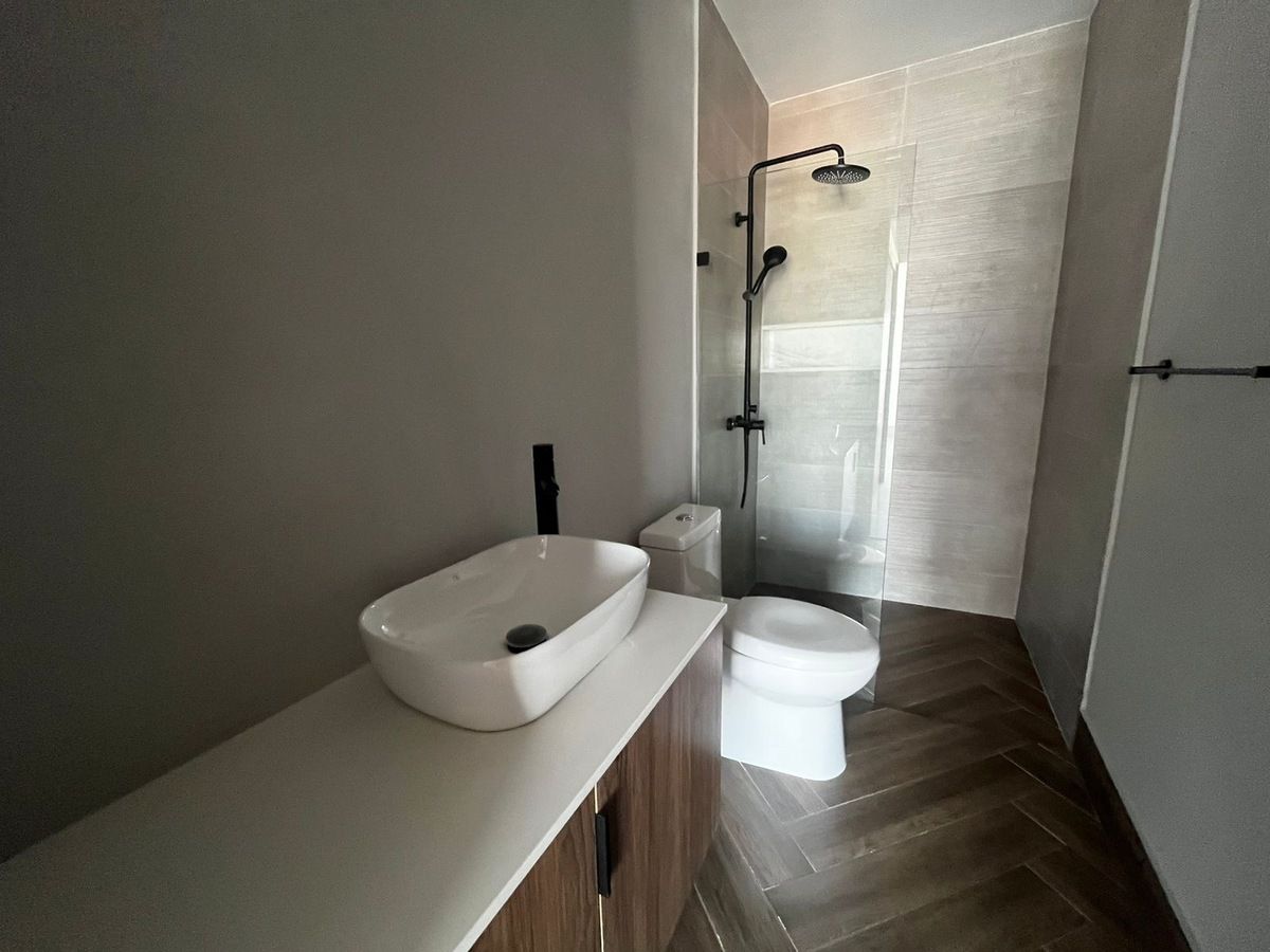 11 de 17: Baño Principal