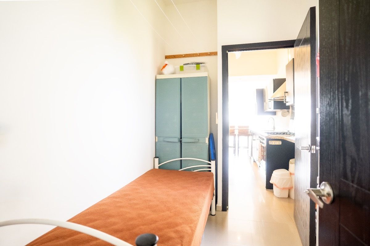 37 de 37: cuarto y baño de servicio