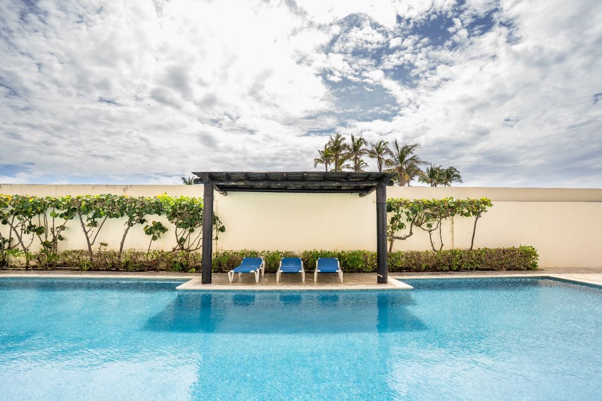 31 de 37: club de playa