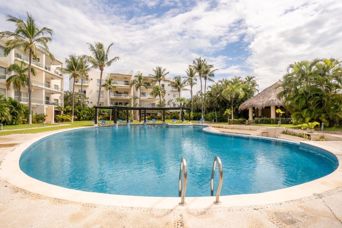 20 de 37: alberca fraccionamiento