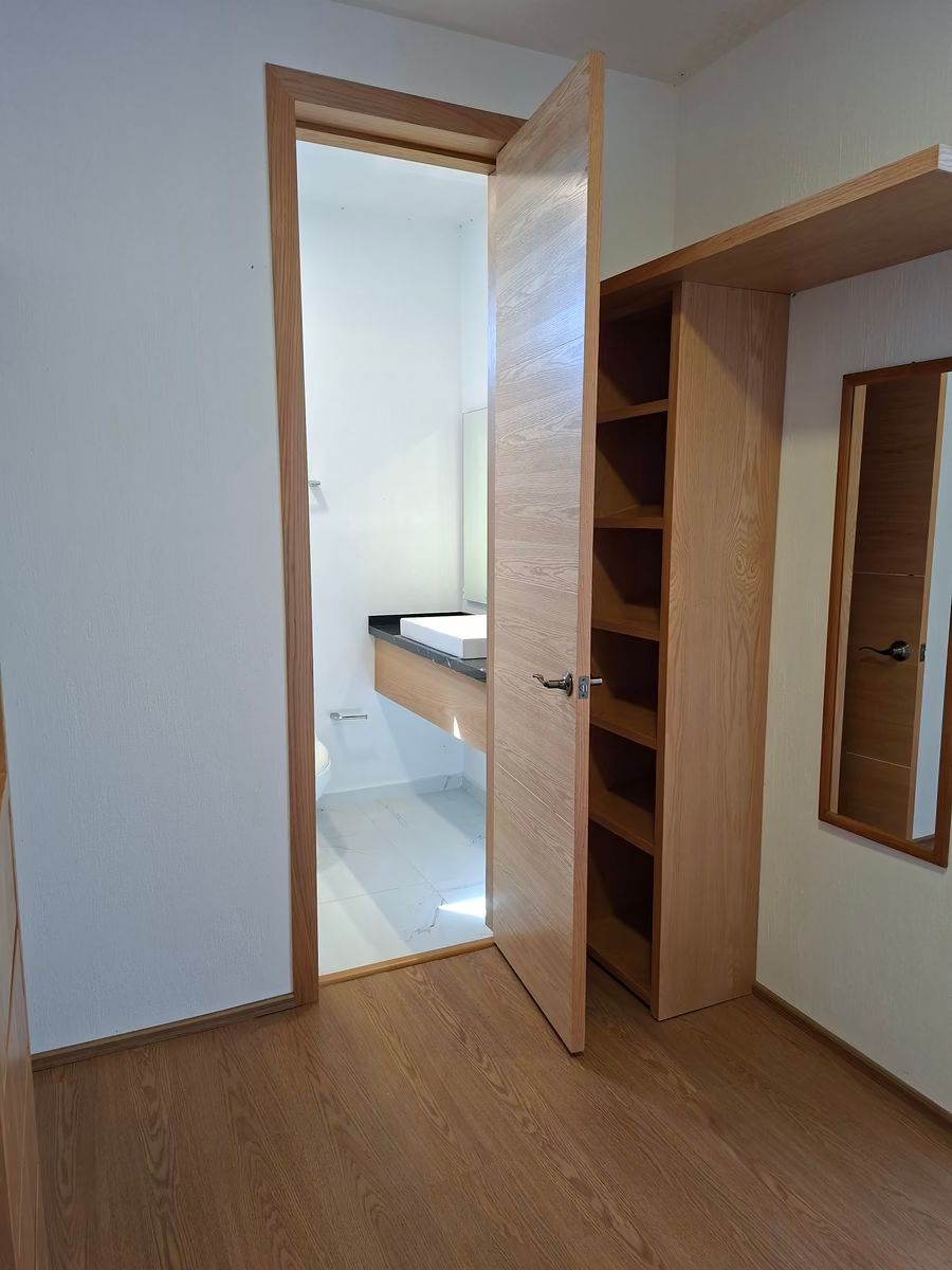 13 de 29: BAÑO VESTIDOR