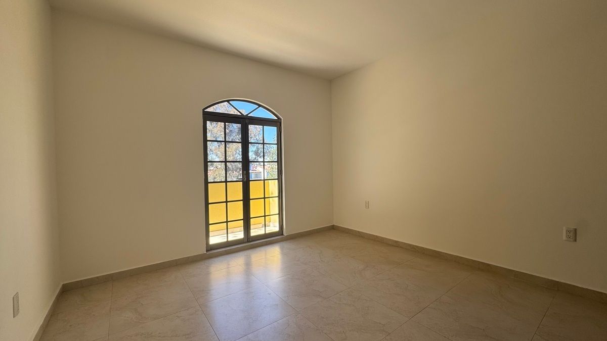 28 de 40: Segunda recámara