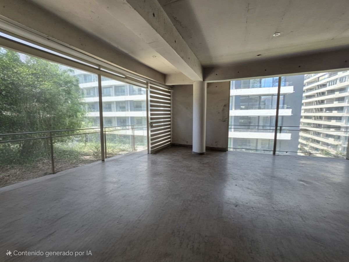 Venta de Edificio de Uso Comercial en Inmejorable Ubicación en Av. Las Condes