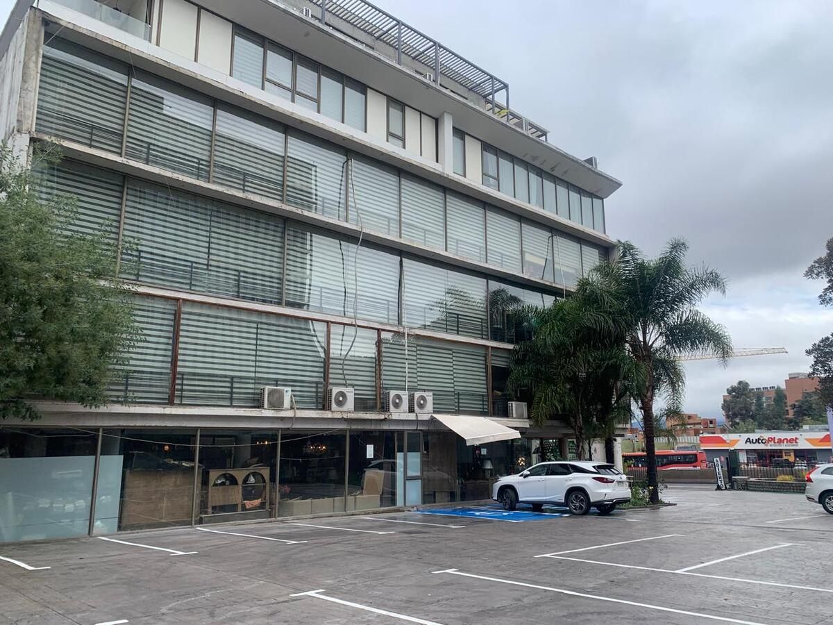 Venta de Edificio de Uso Comercial en Inmejorable Ubicación en Av. Las Condes