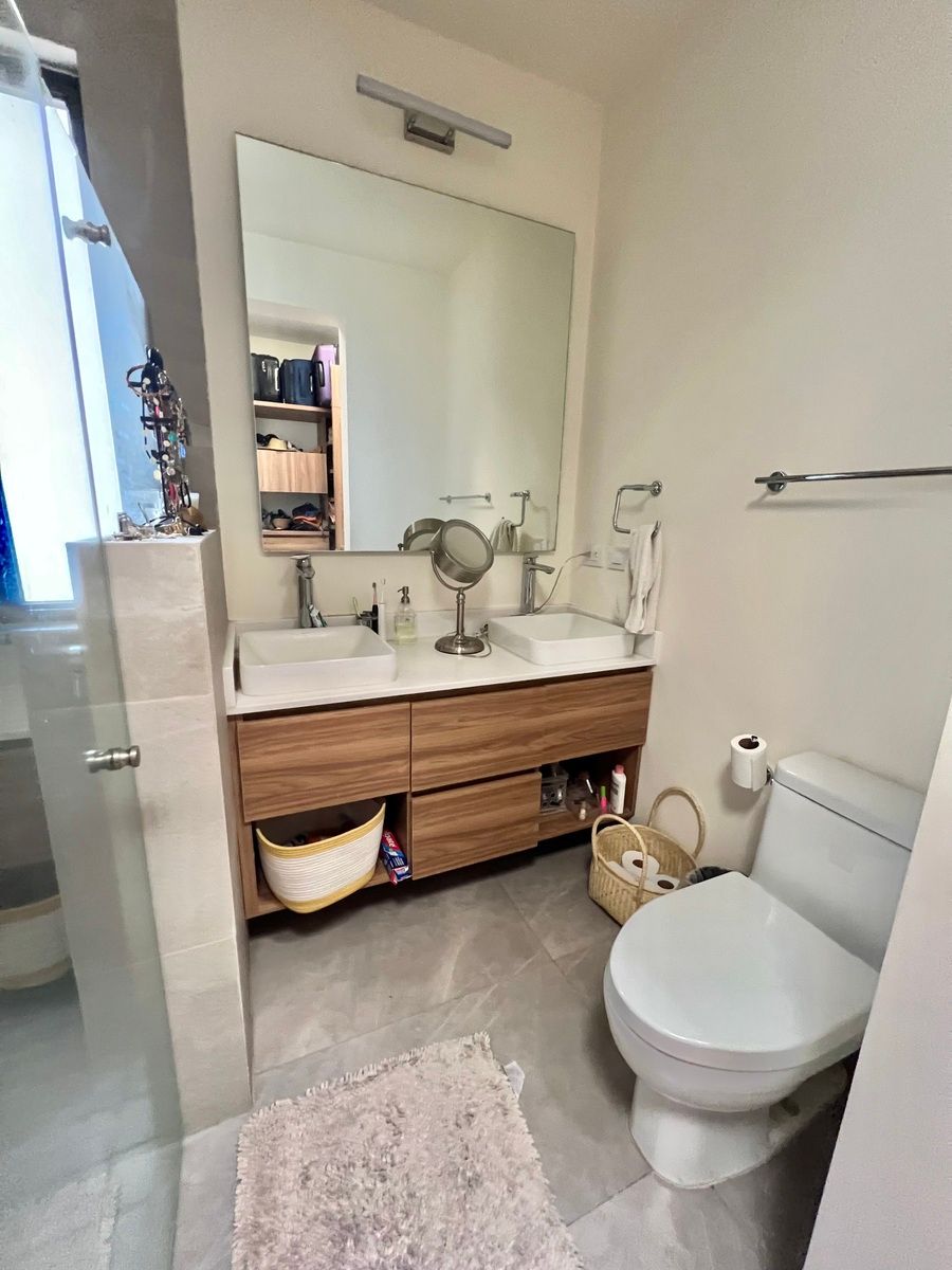 19 de 27: Planta alta Baño (1 ) recámara principal