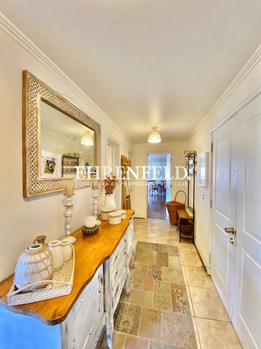 12 de 31: Hall de acceso.