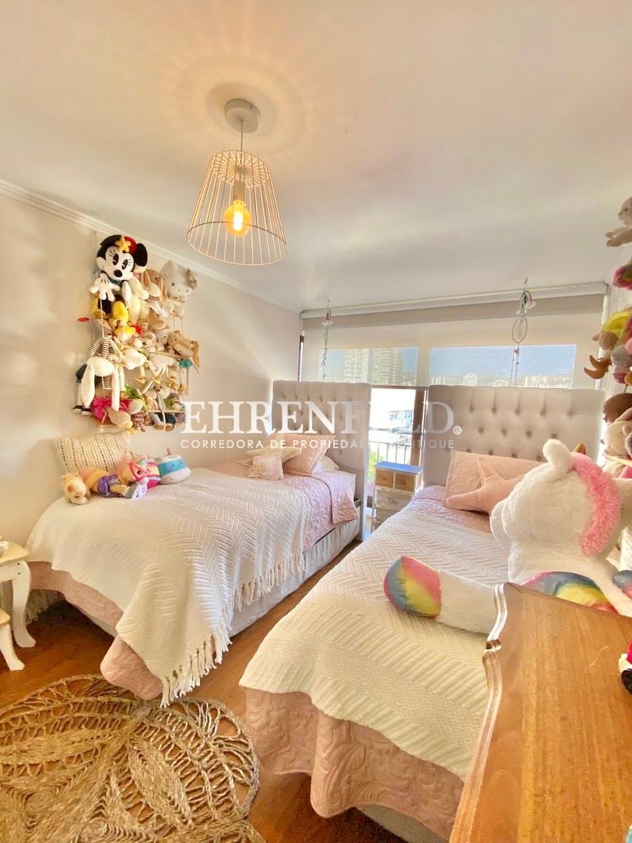 24 de 31: Dormitorio 2.