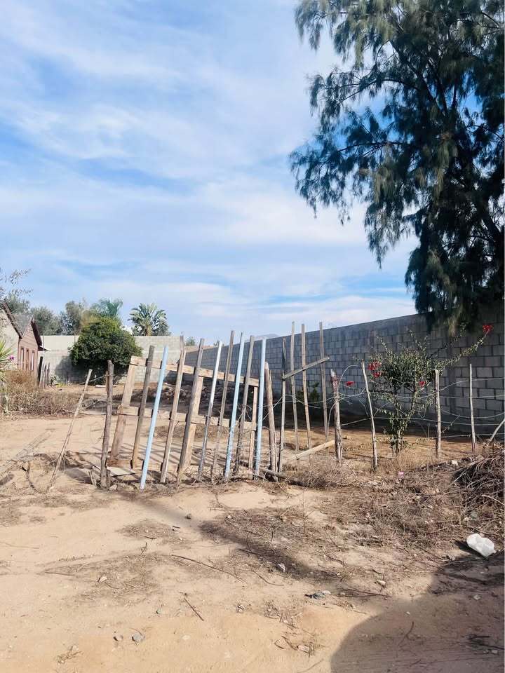 1 of 4: 275 mt2 agua y luz