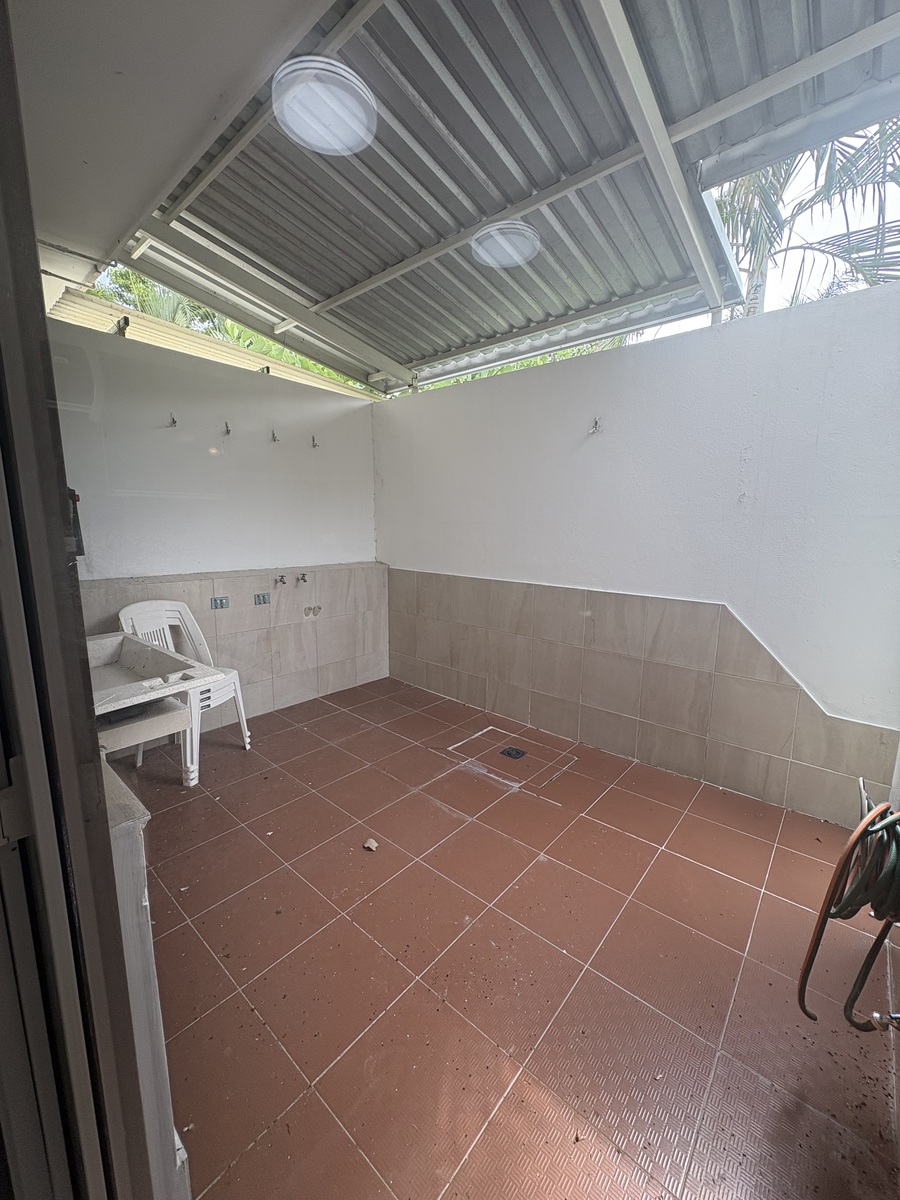 28 of 40: ÁREA DE LAVADO