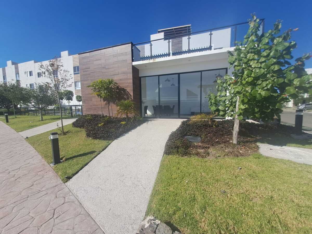 2 de 20: SALÓN USOS Y GRILL ROOF TOP