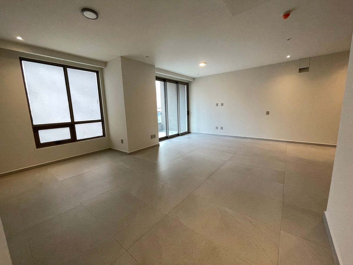 16 of 31: Sala comedor