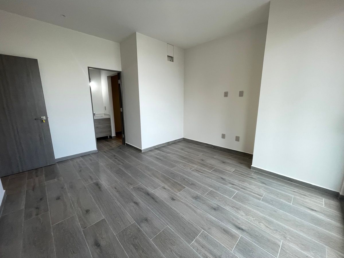 19 of 31: Recámara principal