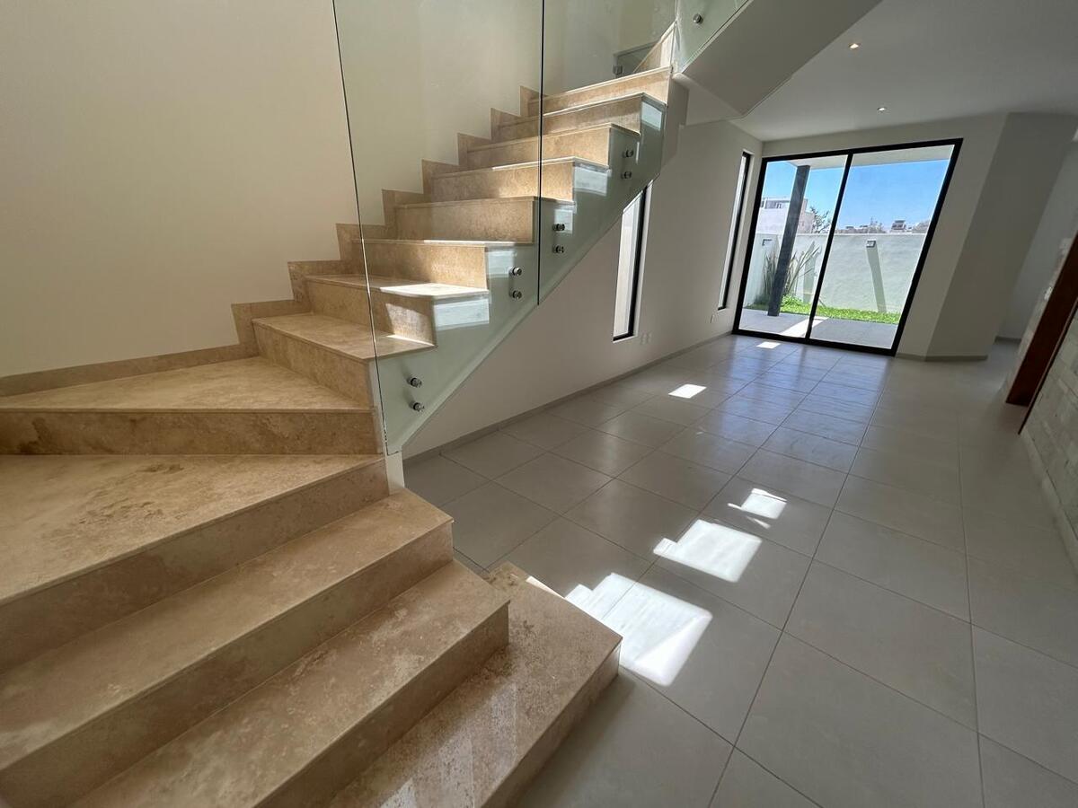 4 of 13: Distribuidor