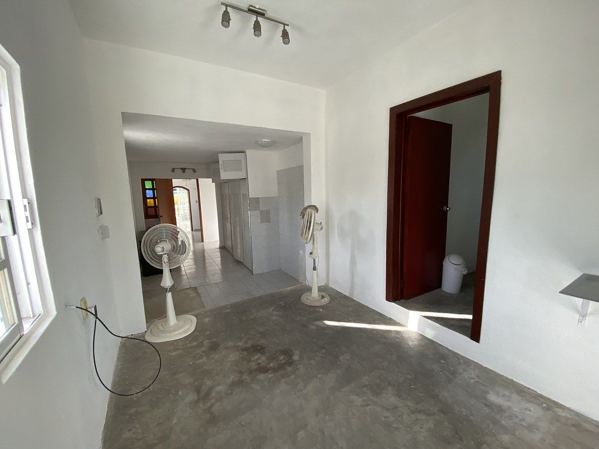 24 of 27: Vista completa habitación de planta alta