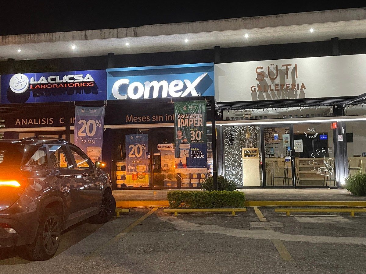 Excelente Local sobre Av Principal, Cto Colonias, foto 1 de 7