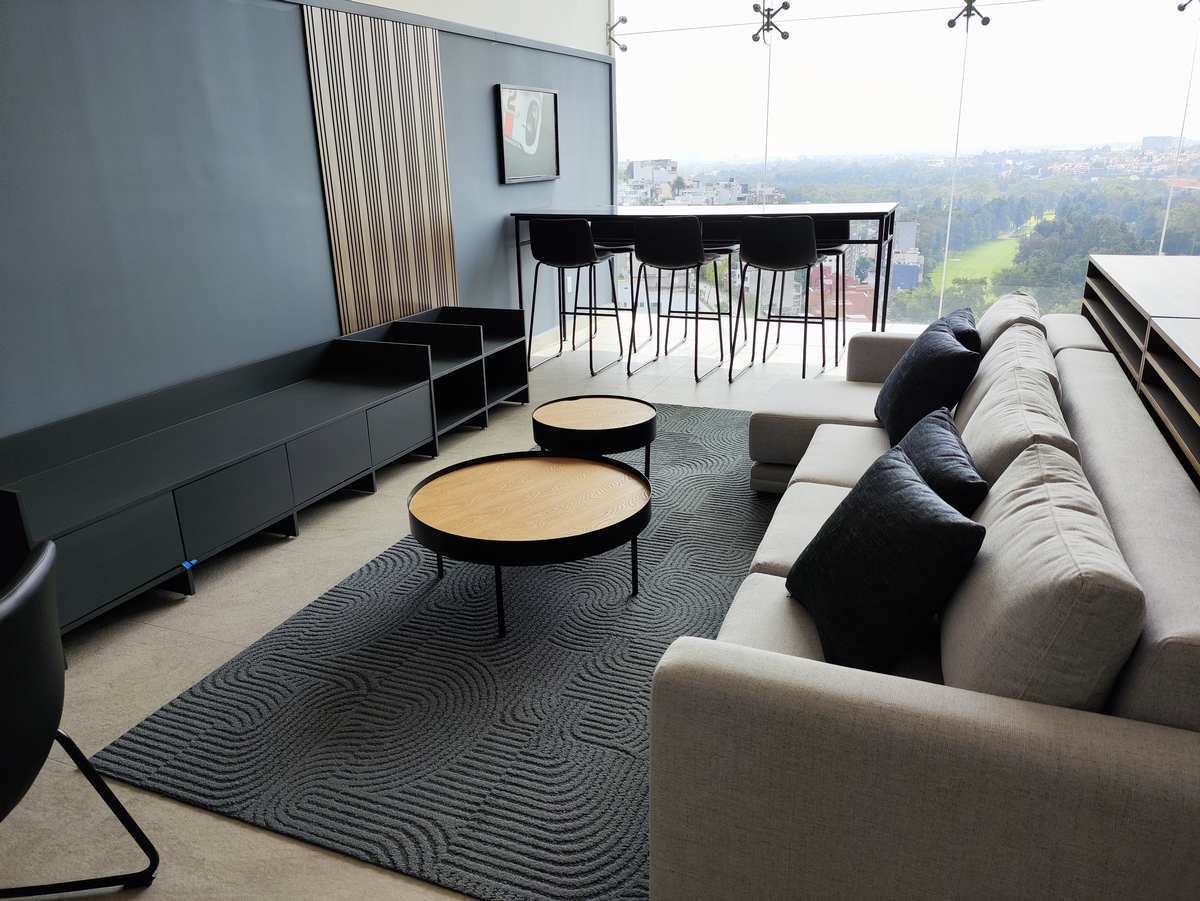 34 de 48: Amenidades / Salón Jovenes